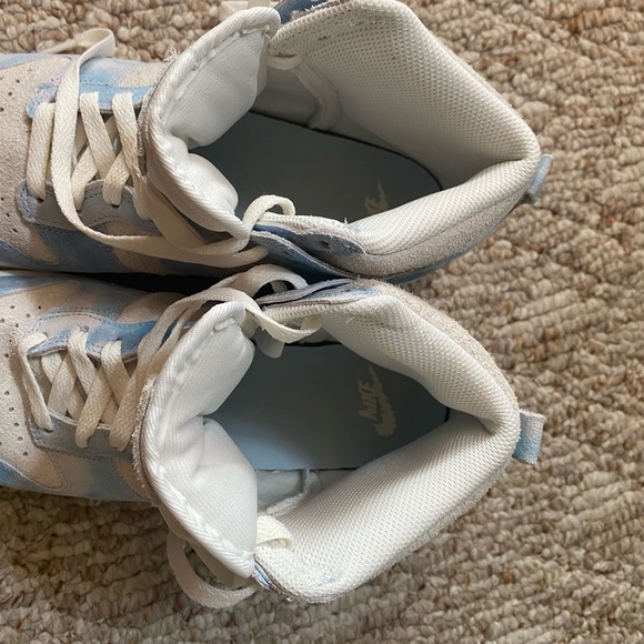 Nike Dunk High SE in Celestine Blue/Sail (style: FD0882-400) - Picture 4 of 6